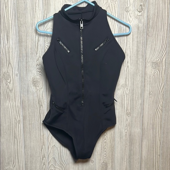 Magicsuit Black Coco Scuba Racer Back One Piece Swimsuit Size 14 - Picture 1 of 4